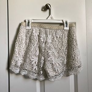 Cream Lace shorts